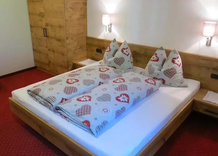 Hinteranger * トゥクス